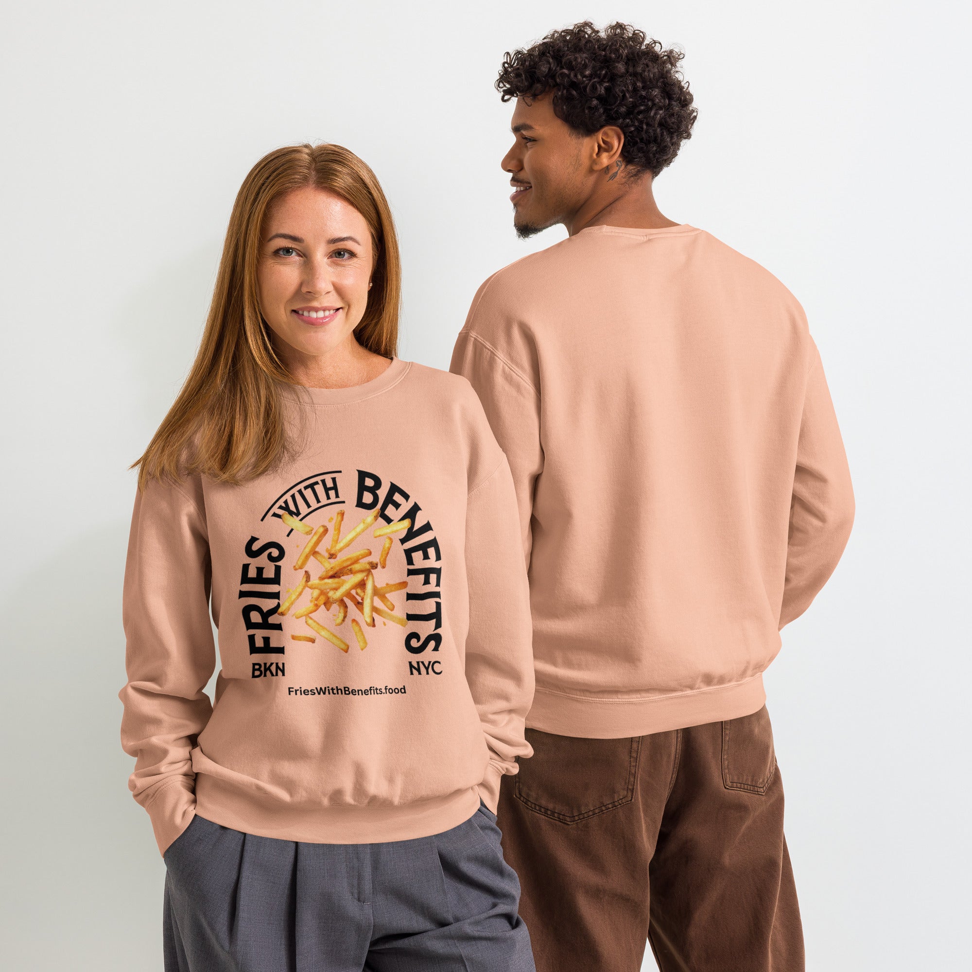 Unisex garment-dyed fleece crewneck sweatshirt – Fries with benefits